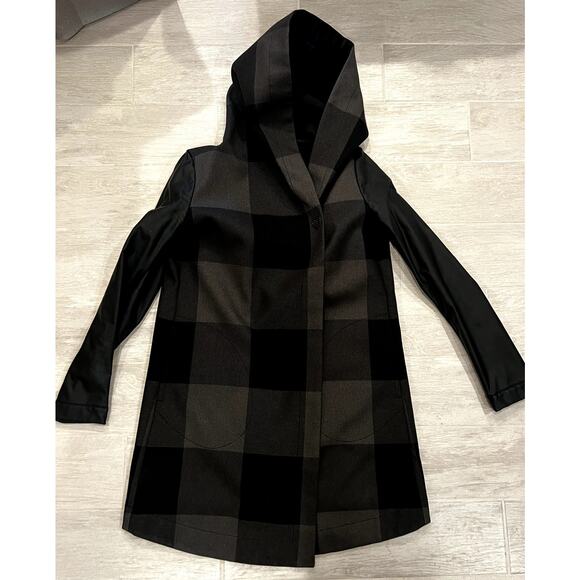 lululemon coat 8 - Picture 4 of 8